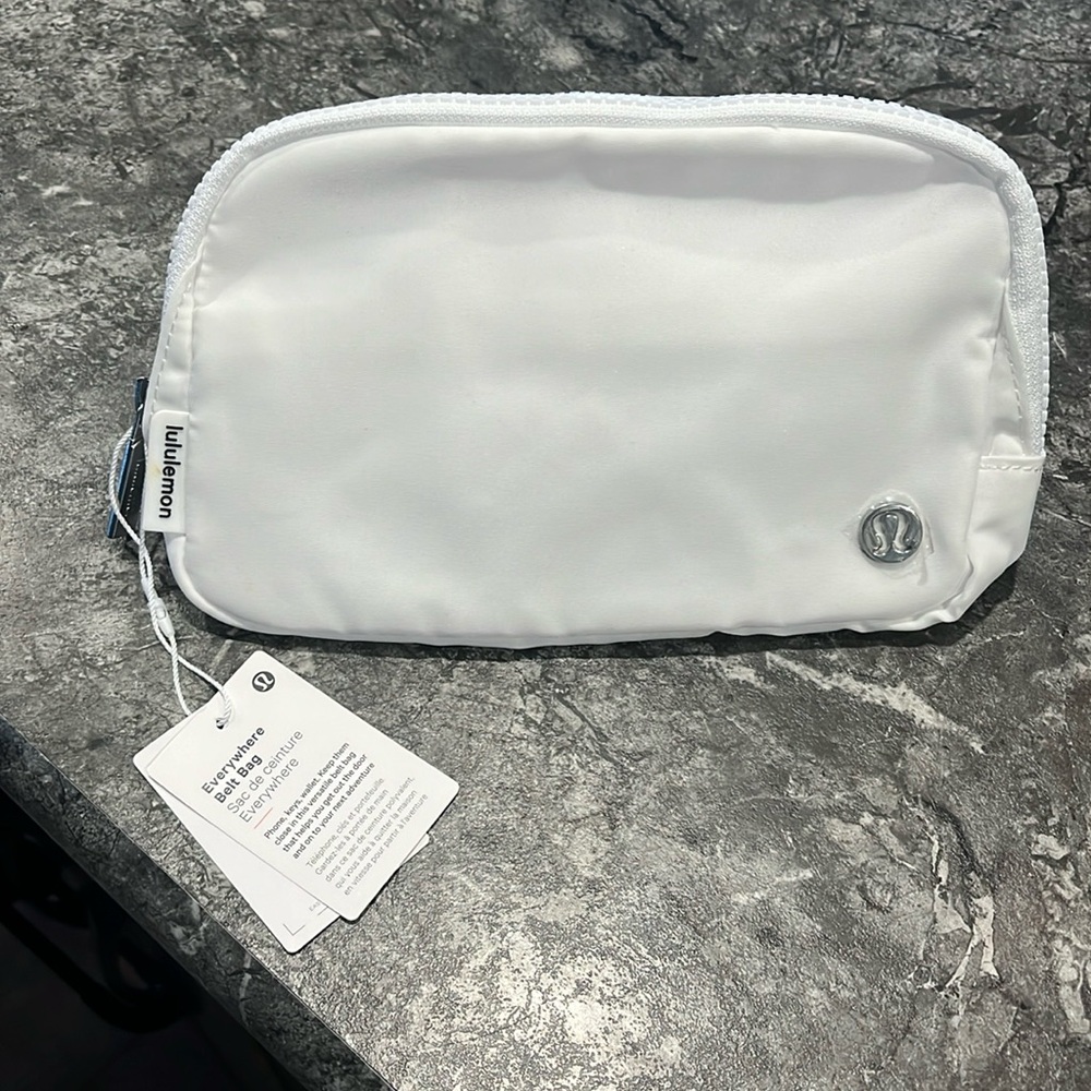 NWT Lululemon 1L everywhere belt bag